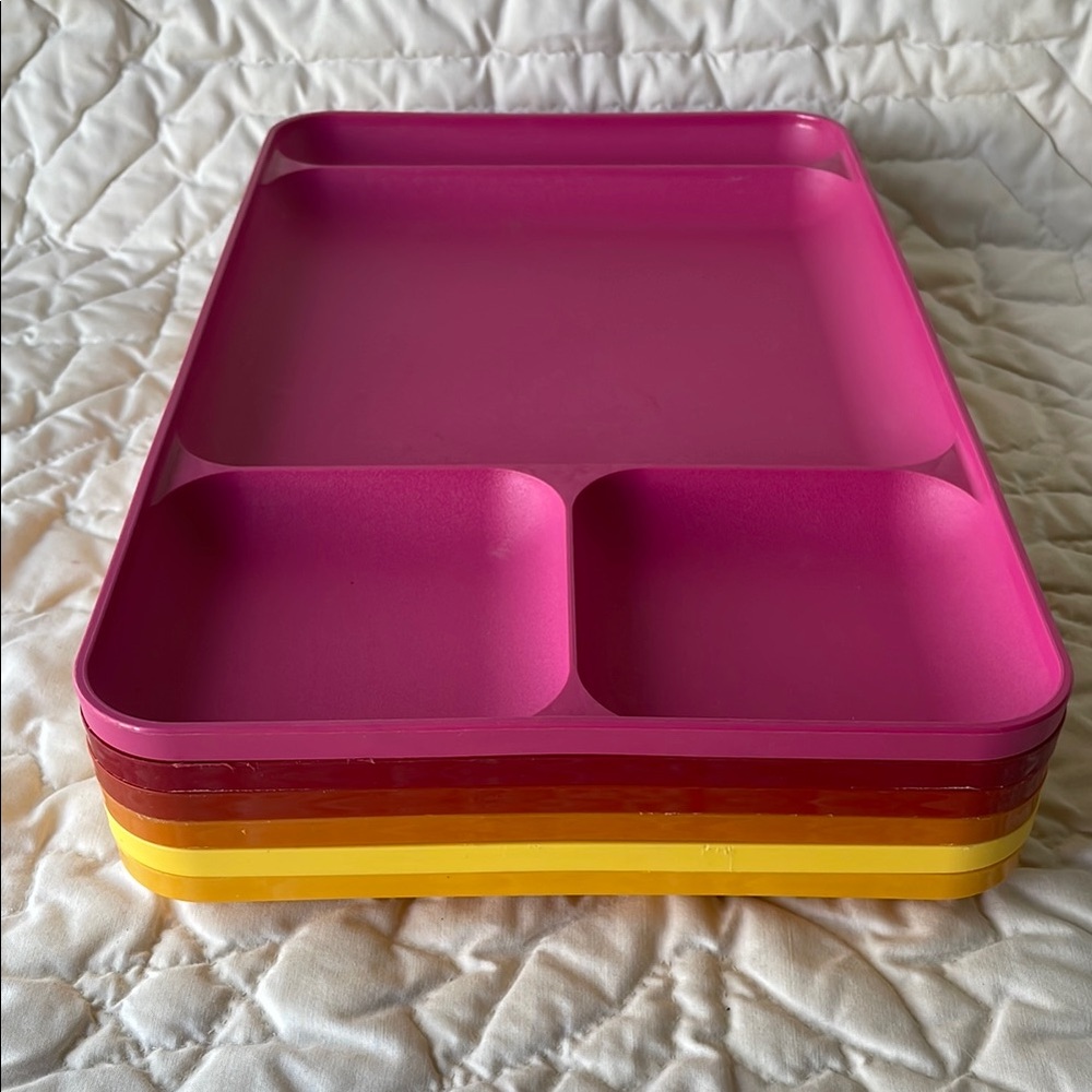 Vibrant Shades Pink, Yellow and Red Divided Dinnerware Set